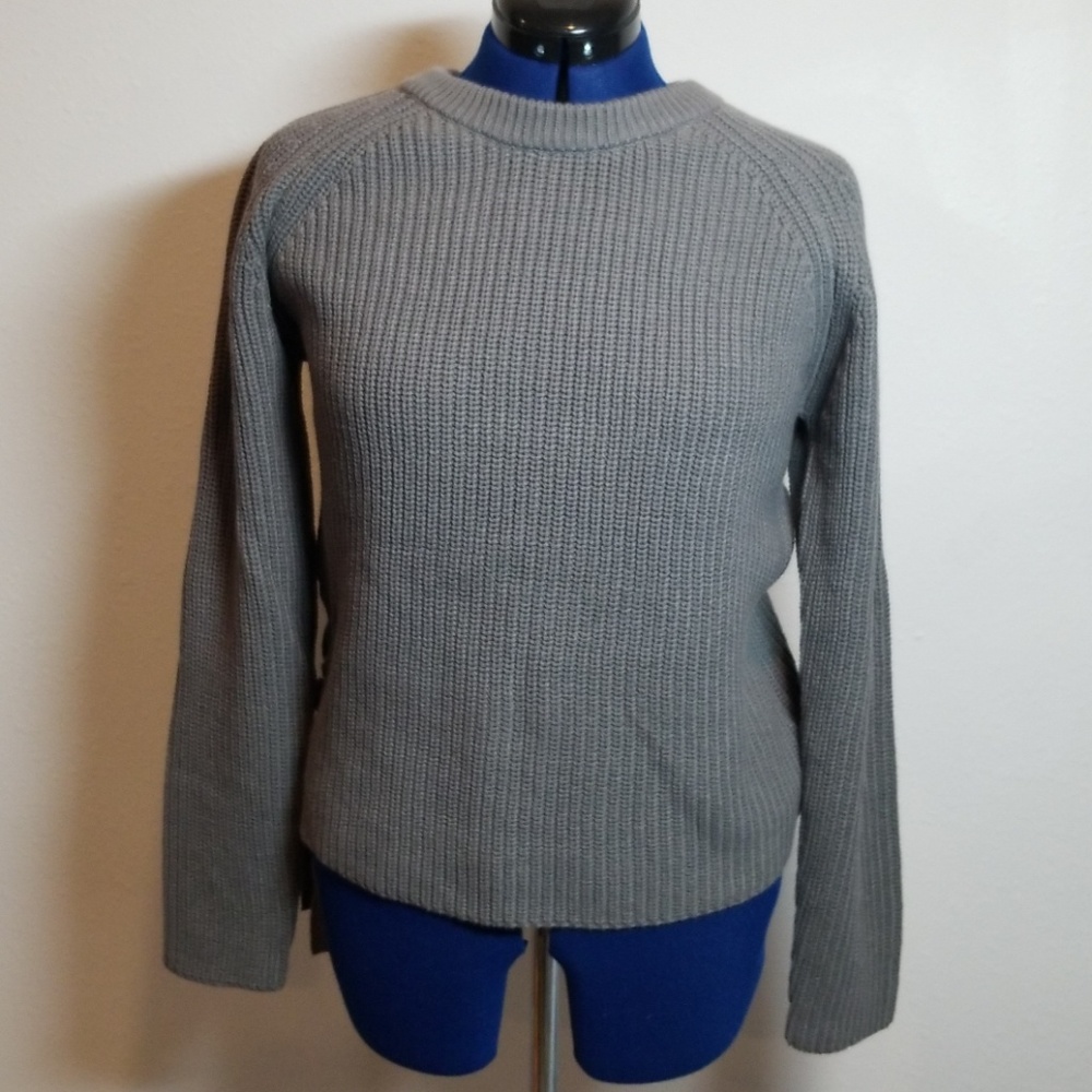 Grey sweater